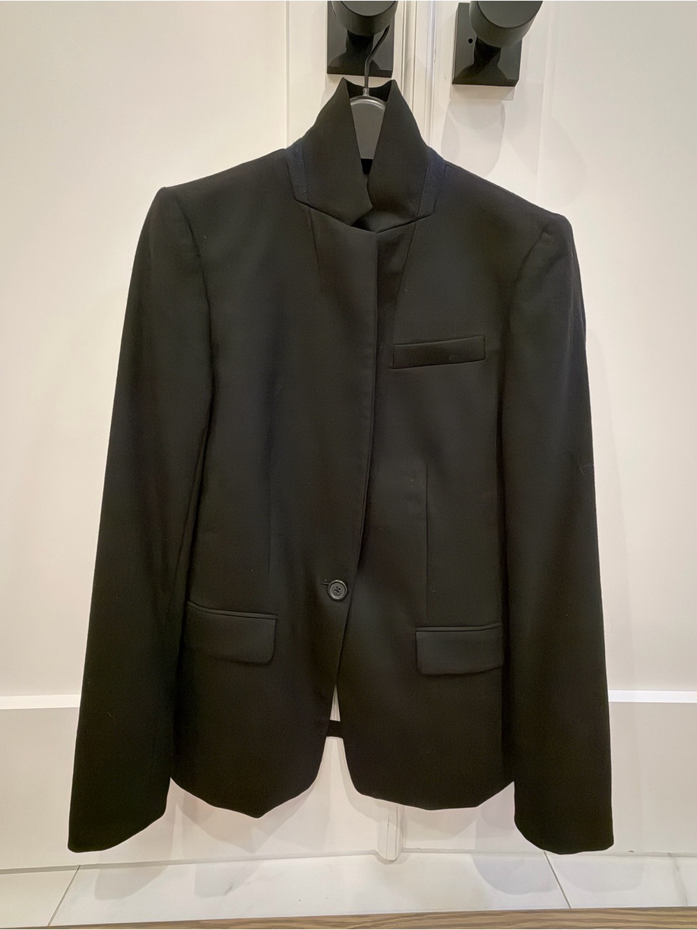 J. Cemrew Black Women's Regent Blazer